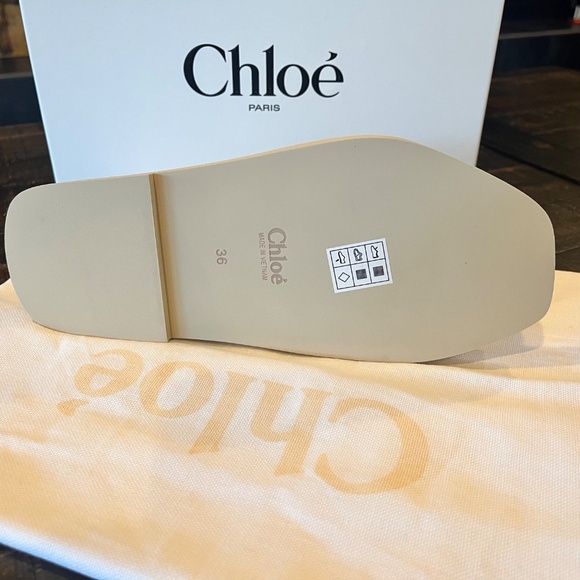Chloe Slides - Picture 3 of 10